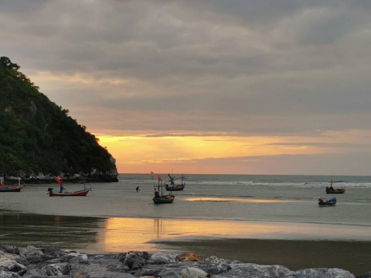 The Beach Boutique Resort Ban Pak Nam Pran Eksteriør bilde