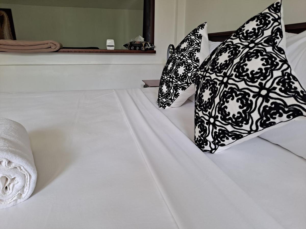 The Beach Boutique Resort Ban Pak Nam Pran Eksteriør bilde